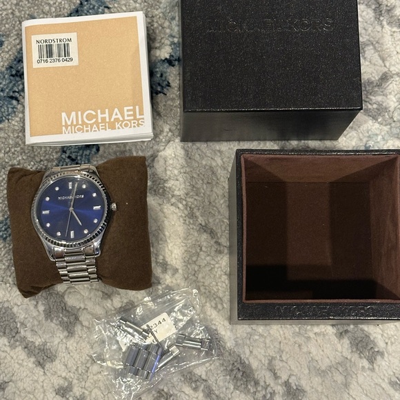 Michael Kors Accessories - Michael Kors Unisex Watch MK3225